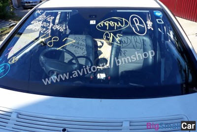 Стекло лобовое Mercedes W203 с датчиком из Японии