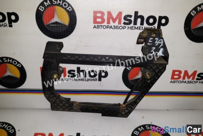 Рамка задней правой ручки двери бмв е39 из Японии - купить Батайске