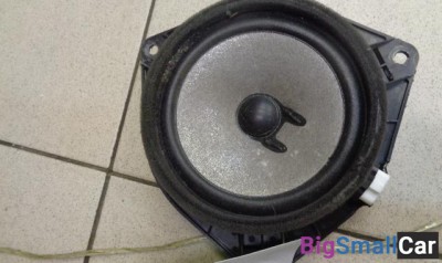 Динамик задний правый от Toyota CorollaVerso E121, R10 2004-2009