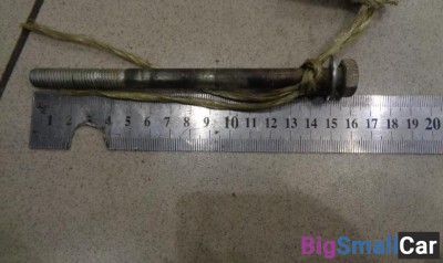 Болт от Mitsubishi Mirage 5 1995-2003