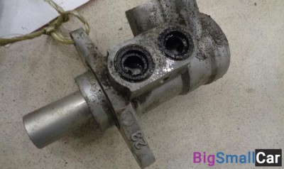 Цилиндр тормозной главный от Mazda Demio DY 2003-2007 - купить Батайске