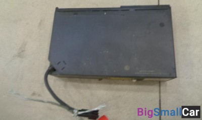 Ченджер компакт дисков от Land Rover Discovery 2 1998-2004