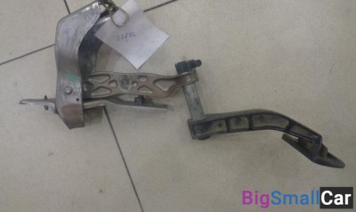 Педаль тормоза от Infiniti QX56 JA60 2004-2009 - купить Батайске