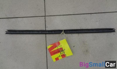 Уплотнитель стекла двери передней левой (бархотка внутренняя) от Mercedes-Benz A-klass W168 1997-2004 - купить Батайске