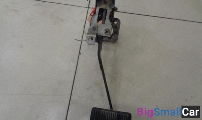 Педаль тормоза от Kia Sorento 2002-2009 - купить Батайске