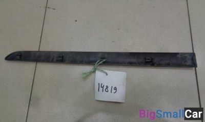 Молдинг задней правой двери от Peugeot 207  2006-2012 - купить Батайске