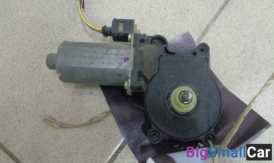 Моторчик стеклоподъемника передний правый от Ford Focus 1 1998-2005 - купить Батайске