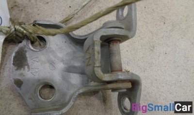 Петля двери передней левой нижняя от Subaru Outback BG 1994-1999 - купить Батайске