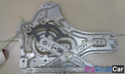 Стеклоподъемник электр. задний правый (щитовой) от Kia Cerato 2004-2008 - купить Батайске