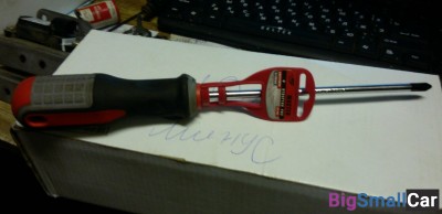 Отвертка  плюс  крестовая FALCO 6 x 150мм