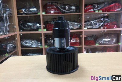 Мотор печи audi 100 W 45 / A 6 склад16 - купить Батайске