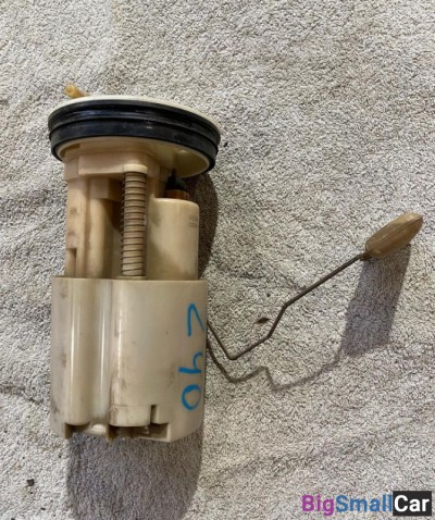 Насос топливный Nissan note - купить Батайске