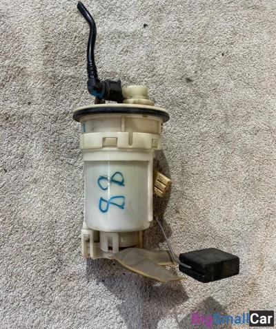 Насос топливный Toyota Corolla 120-124