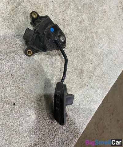 Педаль газа Toyota Camry 40 - купить Батайске