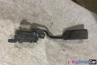 Педаль газа Nissan Primera P12 - купить Батайске