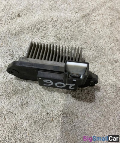 Резистор печки Mazda 3 - купить Батайске