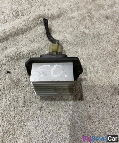 Резистор печки Honda Stream - купить Батайске