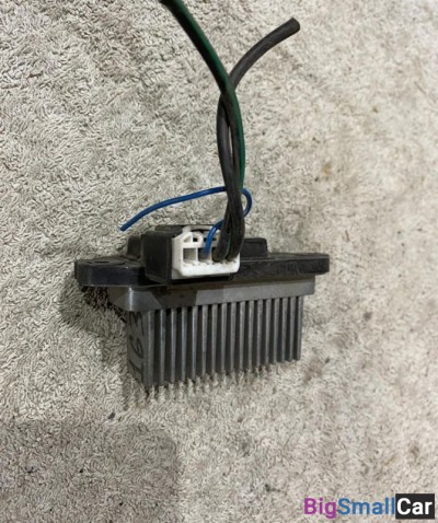 Резистор печки Mazda3 хетчбек - купить Батайске