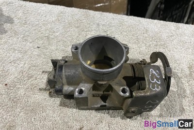 Дроссельная заслонка Nissan Sunny 16