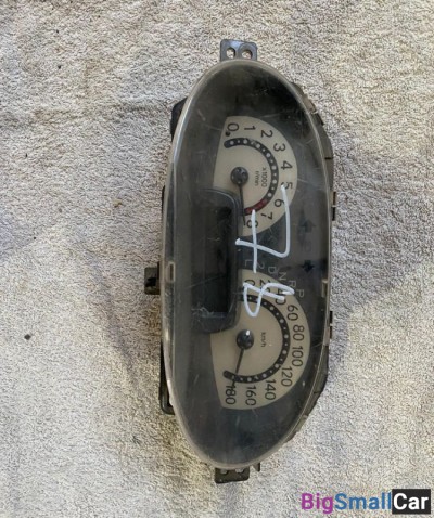 Панель приборов Toyota Vitz (10) - купить Батайске